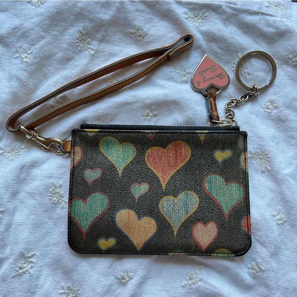 🥀 Dooney & Bourke Vintage Y2K Leather Heart Wristlet Coin Purse and Keyc…
